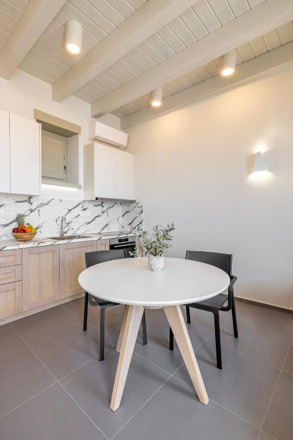 Chalki Sunrise Suites Экстерьер фото